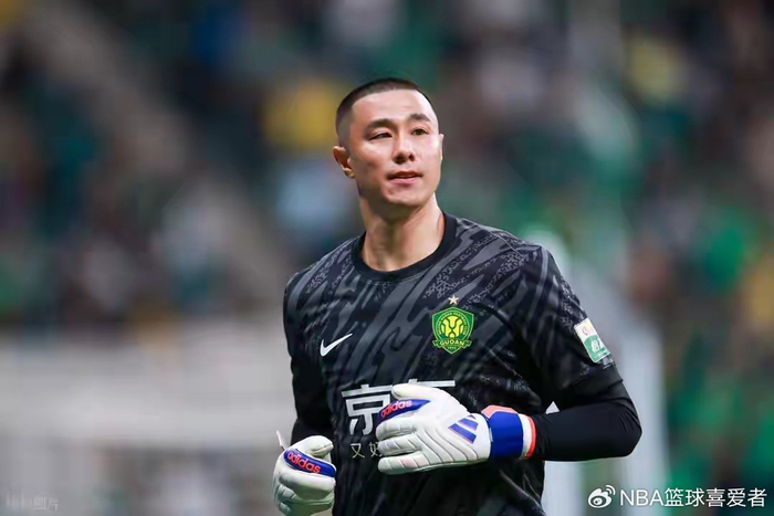 海港后防大换血,超级杯雨战国安,谁将笑傲南京?|上海海港|北京国安|卫冕冠军|穆斯卡特|贺惯_新浪体育_新浪新闻