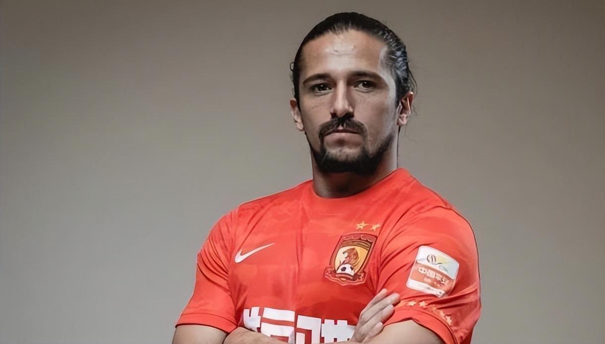 lol竞猜-韩镕泽离开海牛队后，球迷建议主帅引进郭全博补强，曾入选国足