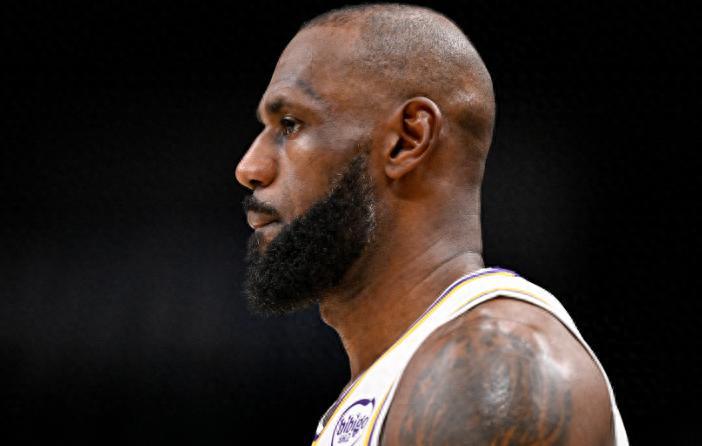 25-6!湖人吊打东部豪门,詹姆斯梦回巅峰,打服主场球迷