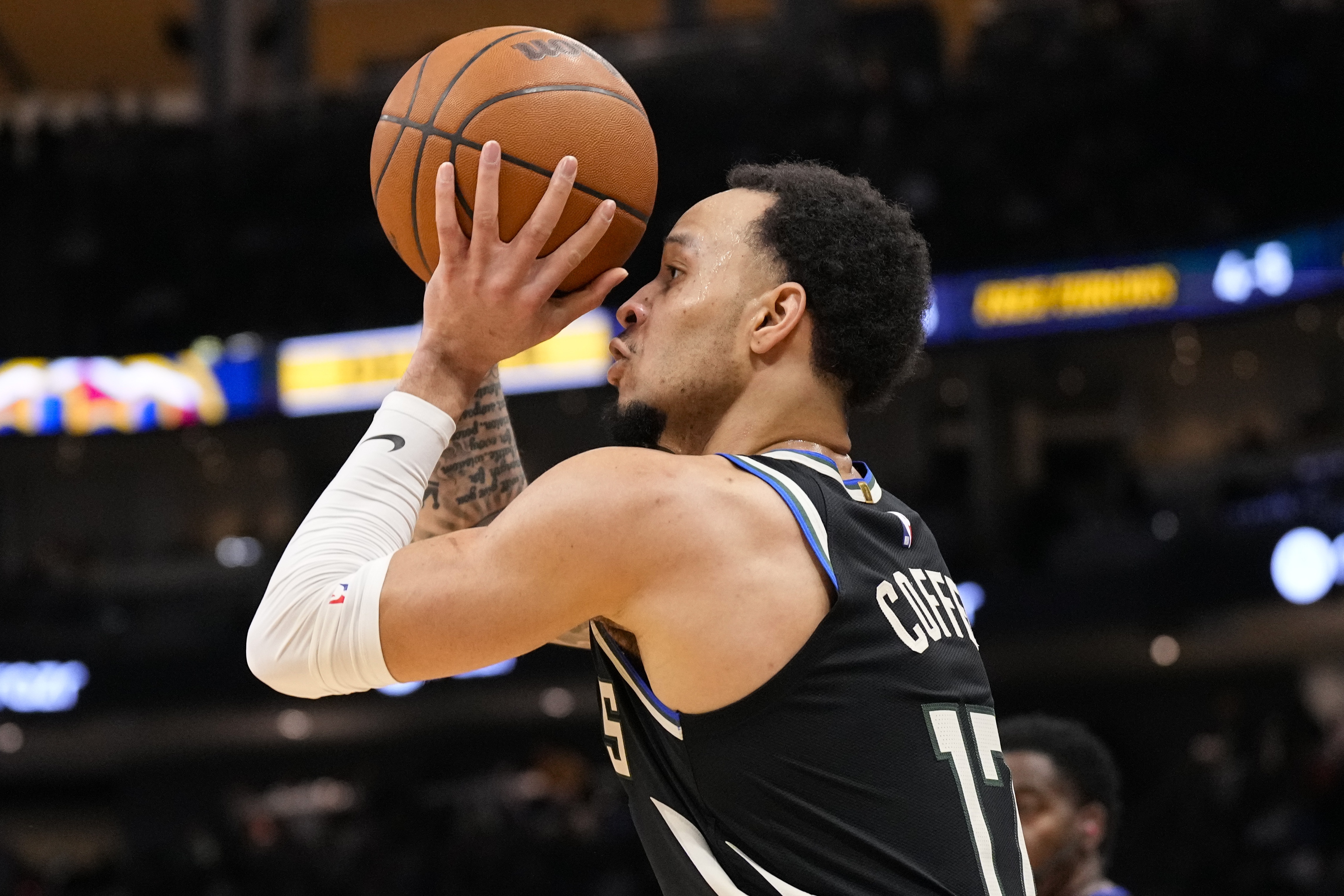 s15投注-理查兹&科尔·安东尼三方交易评级:太阳B 雄鹿B- 公牛B